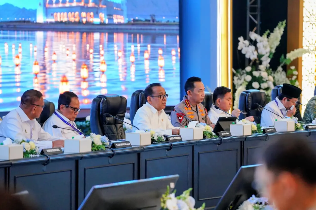 inp-chief-suggest-first-come-first-served-in-preventing-traffic-congestion-at-ports