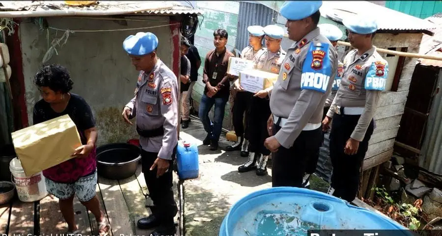 anambas-islands-police-distributes-social-aid-for-24th-anniversary