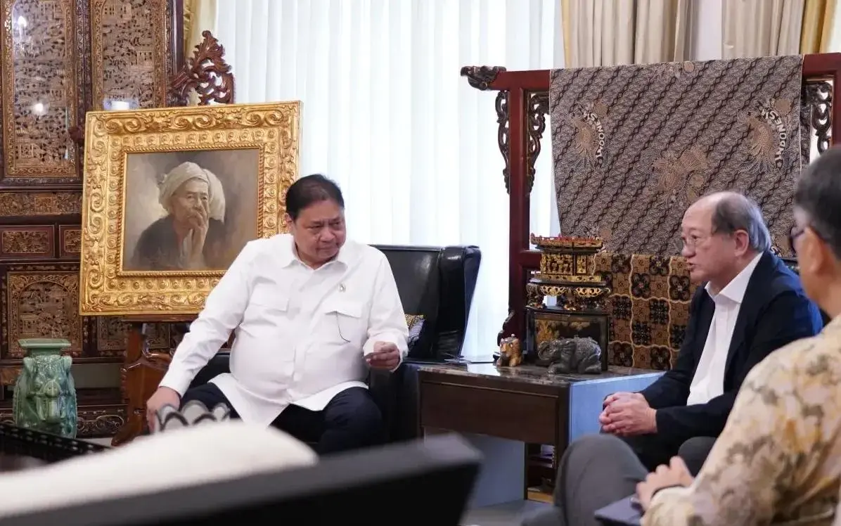 minister-airlangga-urges-temasek-to-expand-investments-in-indonesia