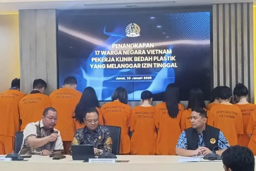 immigration-directorate-detains-17-vietnamese-citizens-for-visa-violations