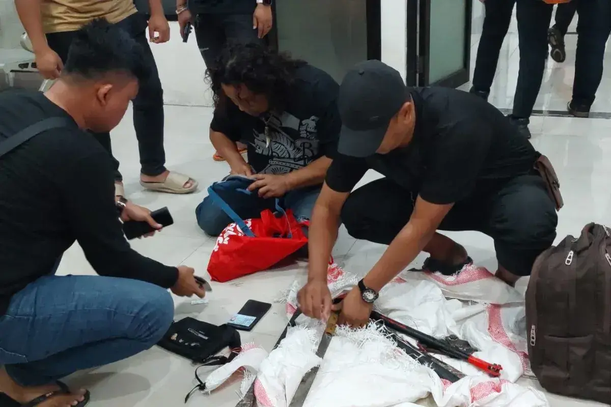 police-neutralized-two-robberies-specialized-in-stores-at-sidoarjo-toll-road