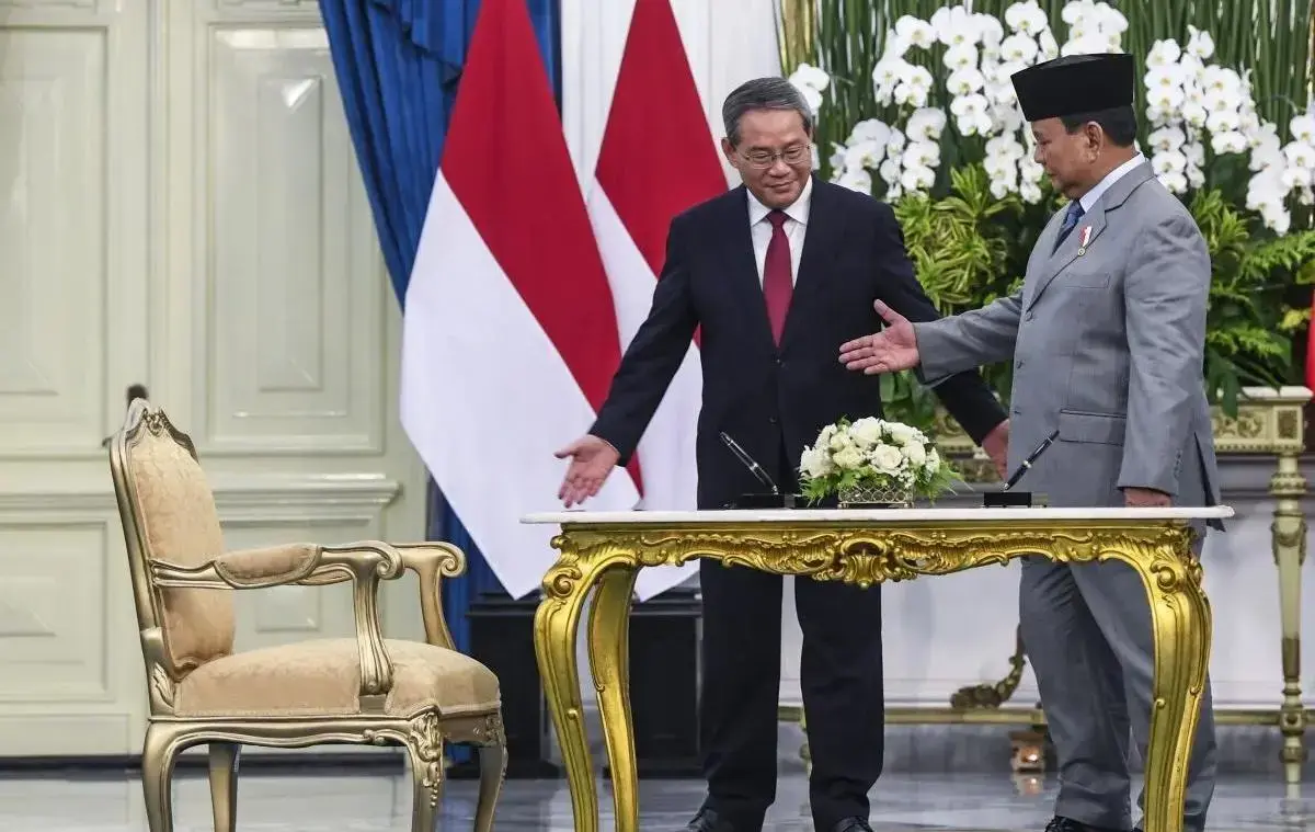 president-prabowo-discusses-free-nutritious-meals-and-energy-self-sufficiency-with-chinas-premier-li-qiang