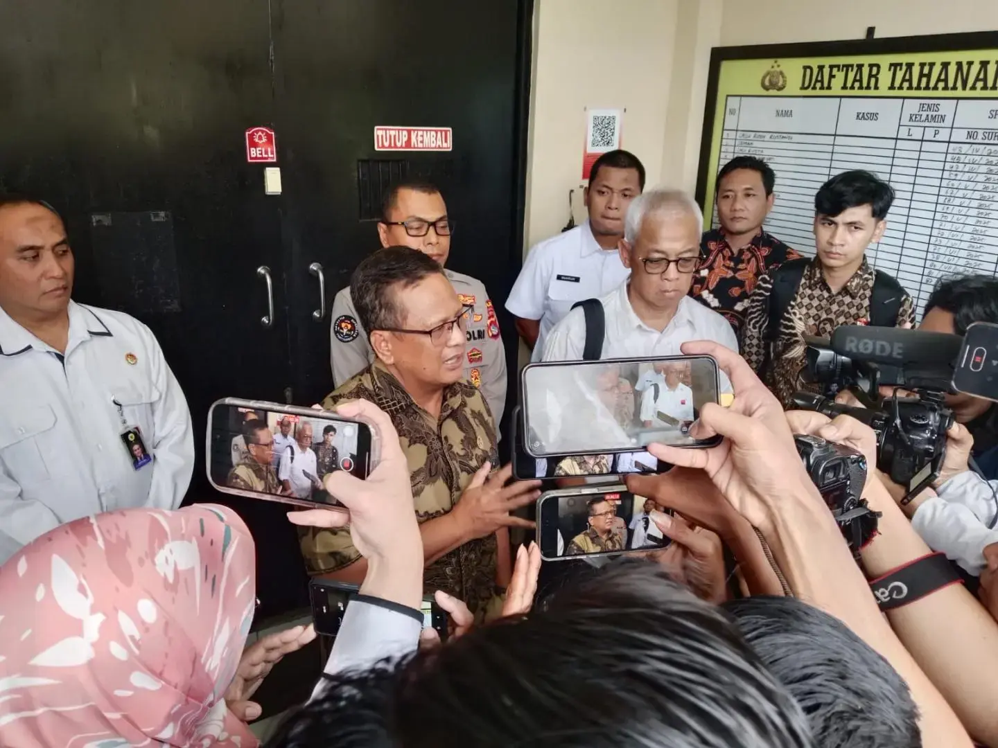 kompolnas-appreciates-quick-action-of-police-in-handling-the-death-of-brigadier-nurhadi