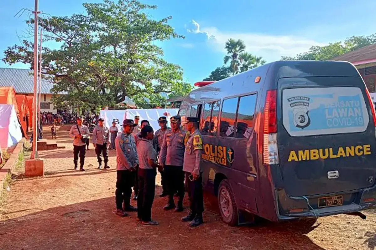 support-continue-to-pour-on-victims-of-mount-lewotobi-laki-laki-eruption