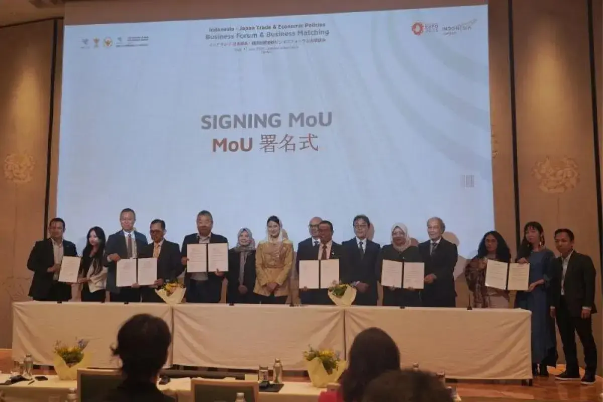 indonesia-japan-sign-rp33-trillion-business-cooperation-deals