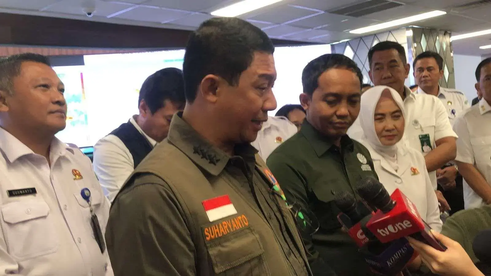 handling-landfires-in-six-provinces-bnpb-modifies-weather