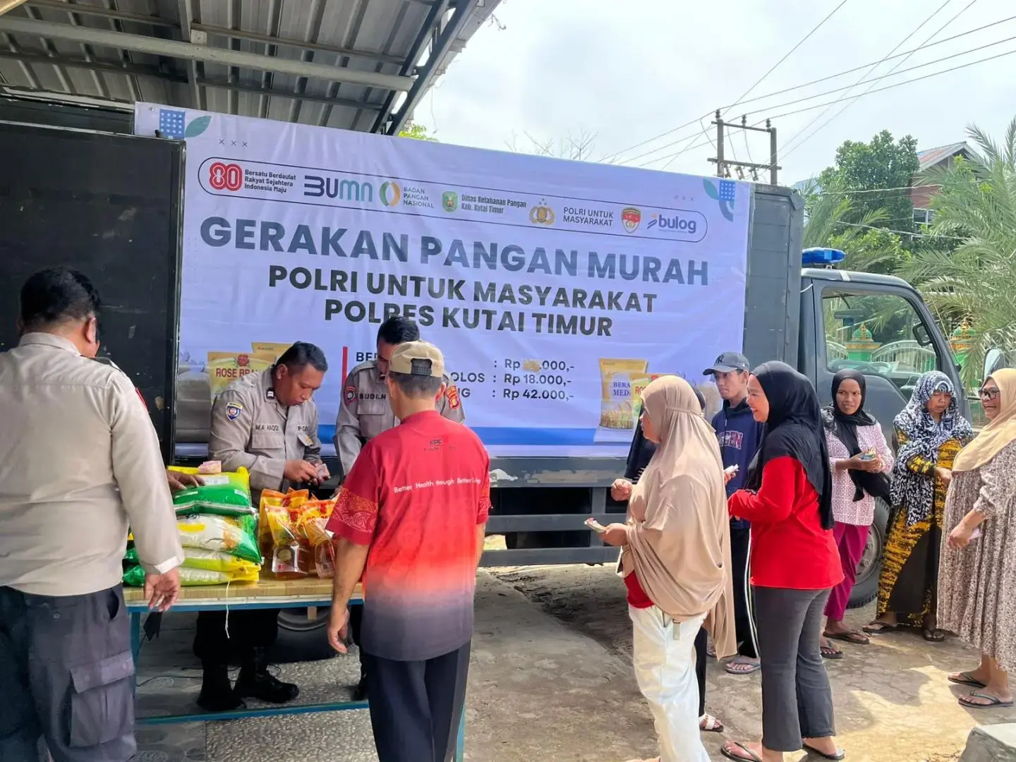 125-sacks-of-5-kg-rice-distributed-to-east-kutai-in-the-gpm-program