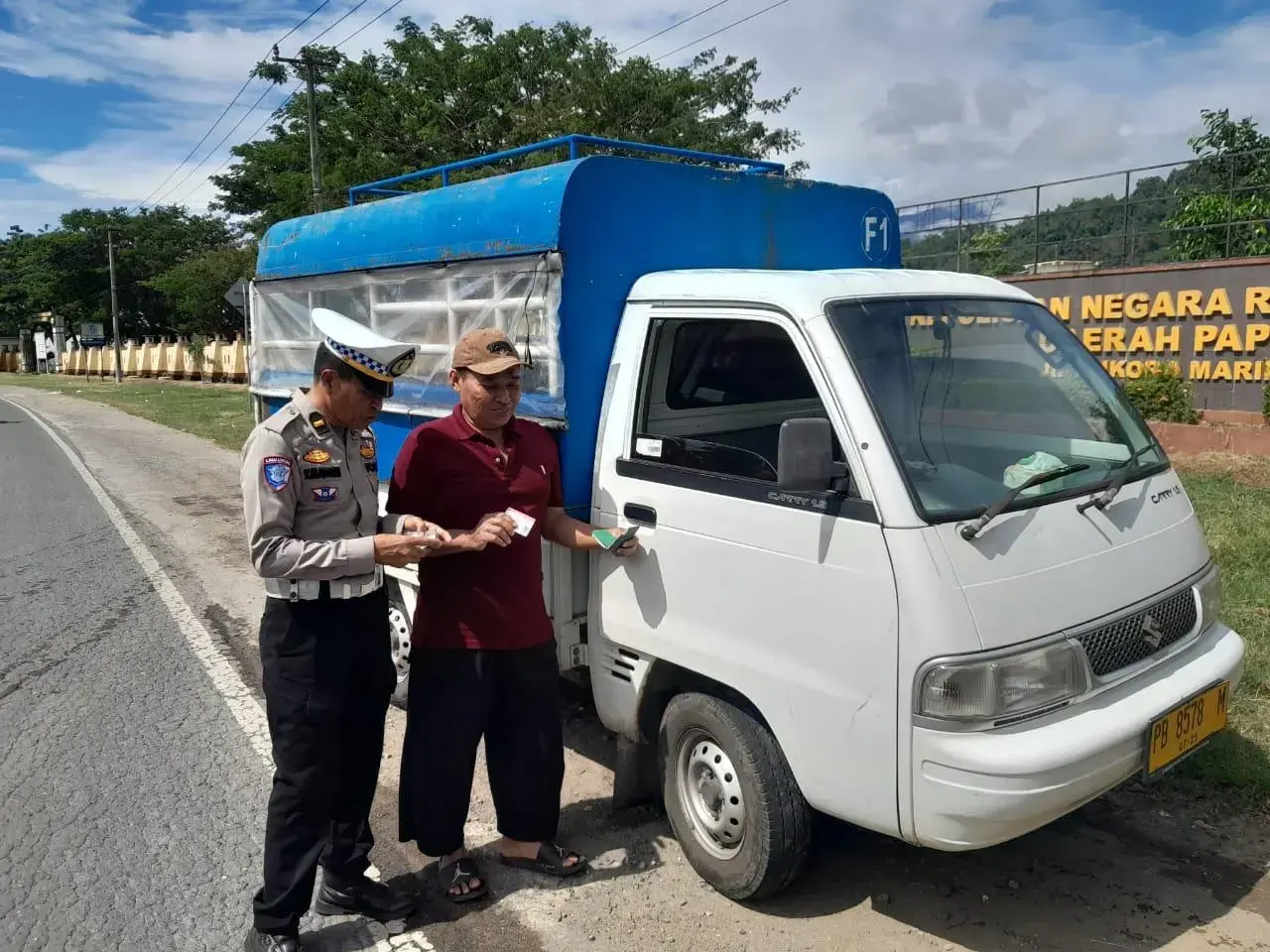 police-campaigned-indonesia-towards-zero-odol-in-west-papua