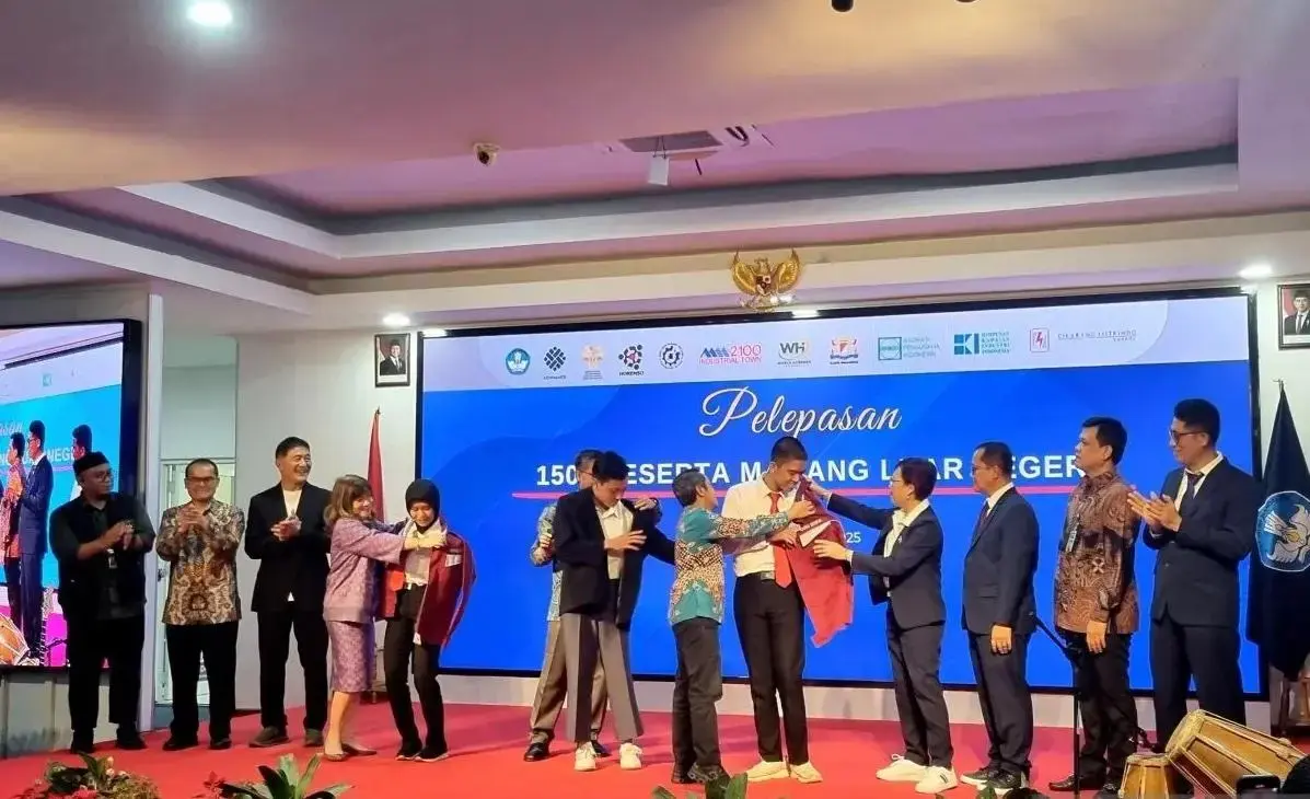 manpower-minister-guarantees-protection-for-smk-graduates-in-overseas-internships