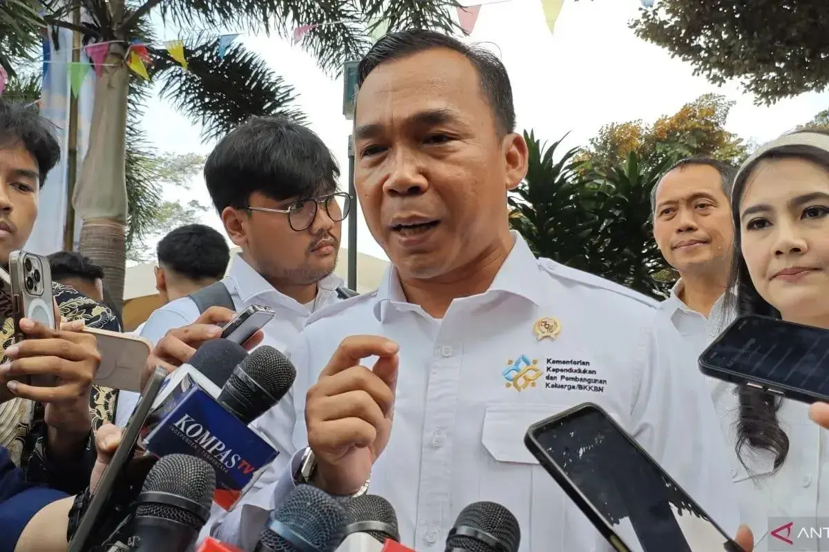 parents-urged-to-spend-more-time-with-their-children-to-prevent-gadget-addiction