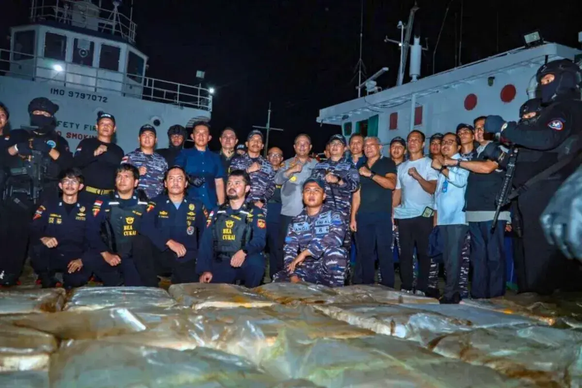 drugs-eradication-desk-thwarted-the-smuggling-of-2-tons-of-crystal-meth-from-thai-to-riau-island