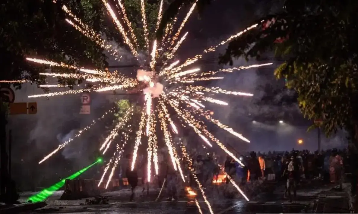 pertamina-suspends-jakarta-gas-station-after-violent-clashes-near-brimob-hq