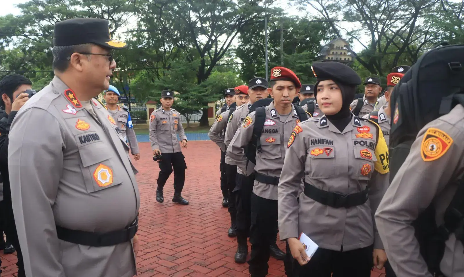 1143-assigned-personnel-deployed-to-secure-election-process-in-aceh