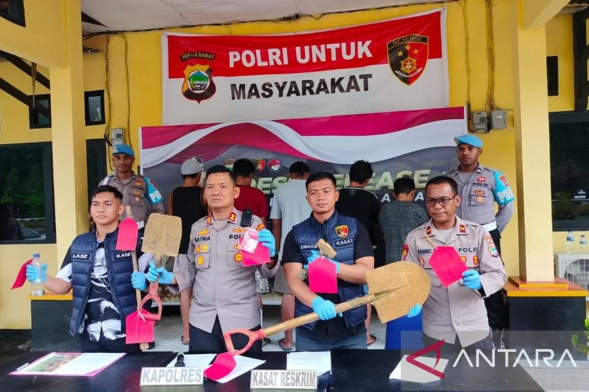 five-suspects-of-illegal-gold-mining-arrested-in-west-papua