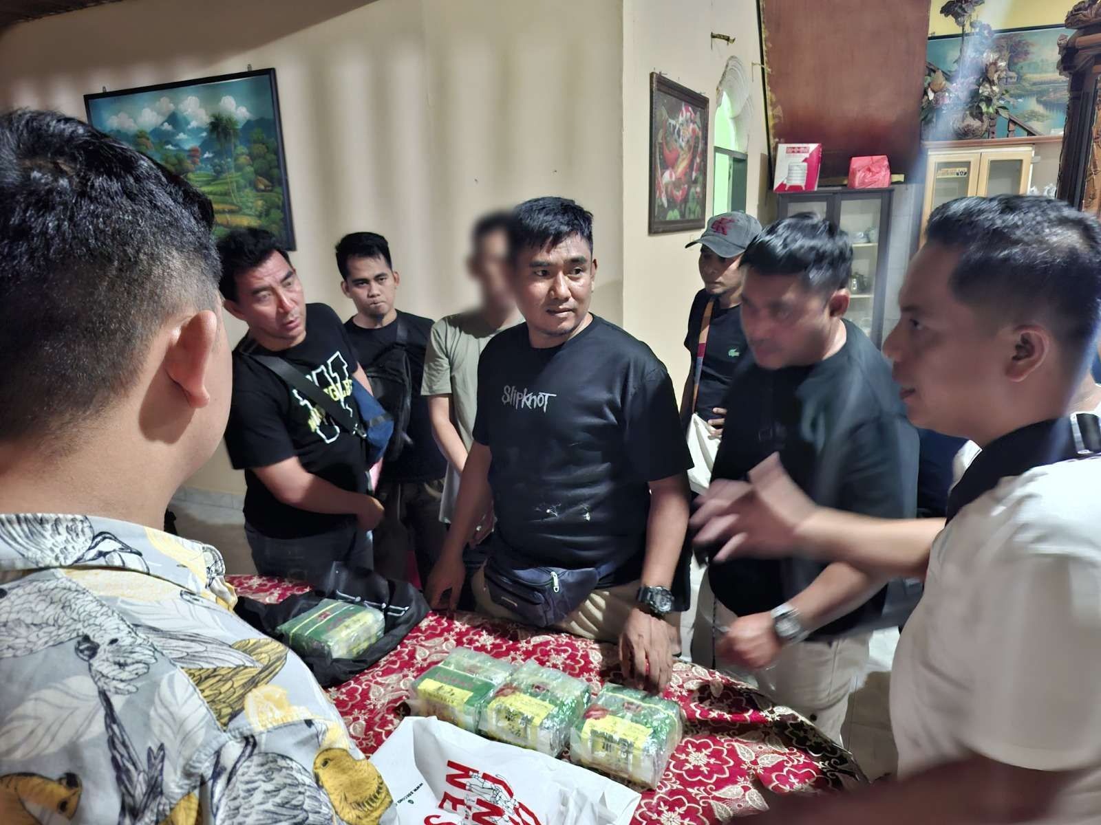 police-thwarts-drug-circulation-in-central-sulawesi