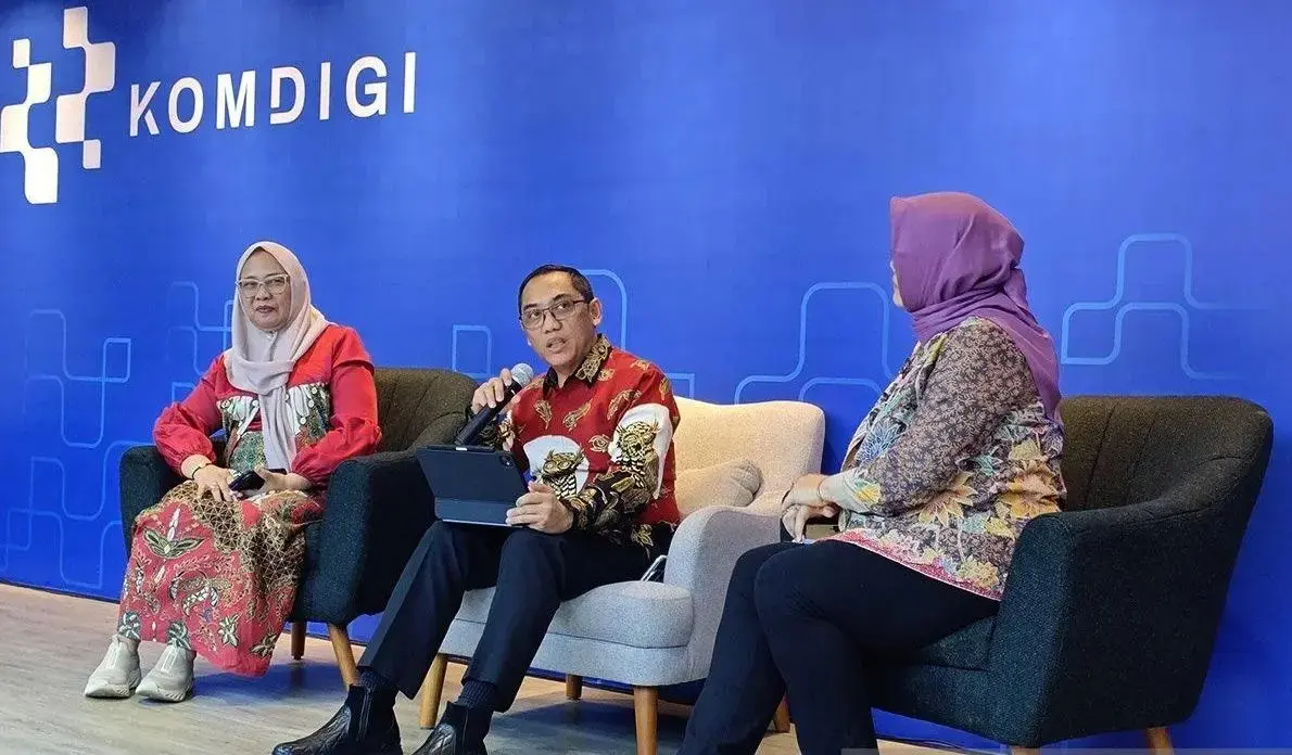 world-app-has-collected-retinal-data-since-2021-communication-ministry