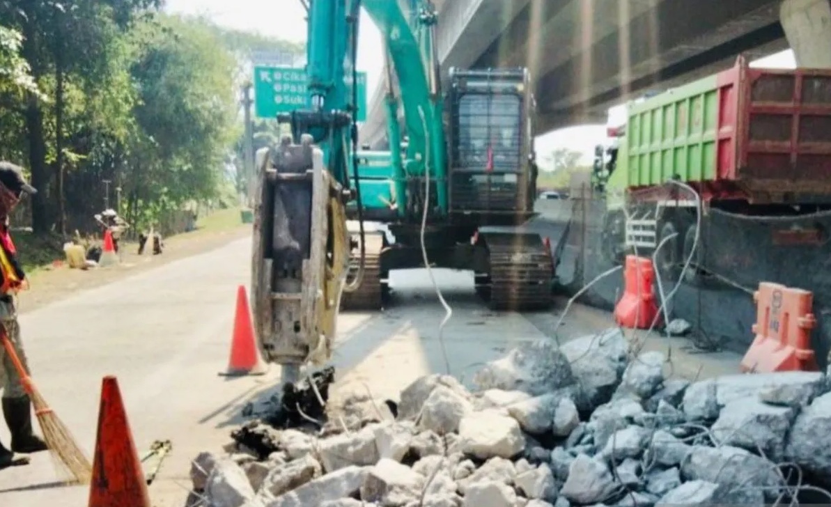 traffic-warning-jakarta-cikampek-toll-road-faces-congestion-from-repairs-at-five-key-points