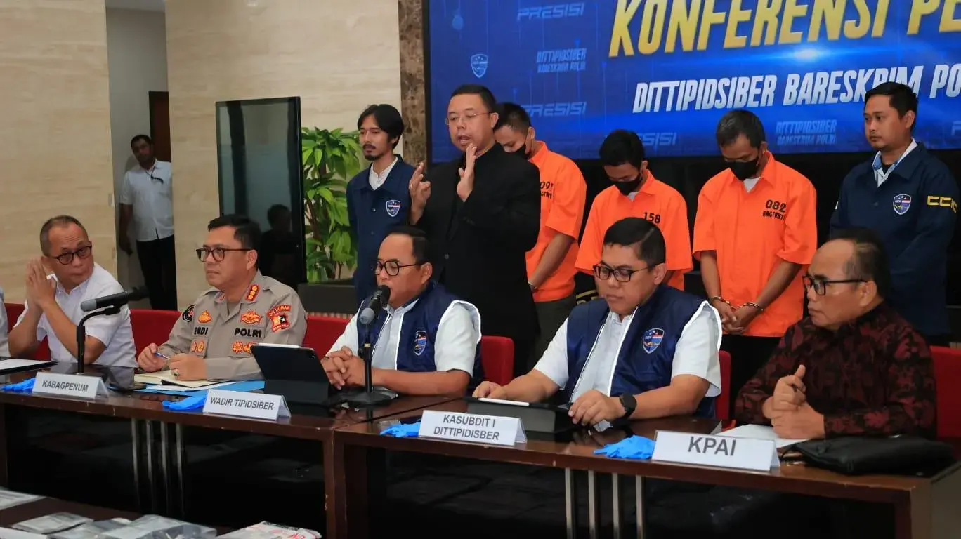 a-child-pornography-site-operator-arrested-by-police-cyber-unit