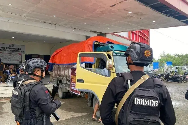 security-and-escort-of-election-logistics-guaranteed-by-north-kalimantan-regional-police