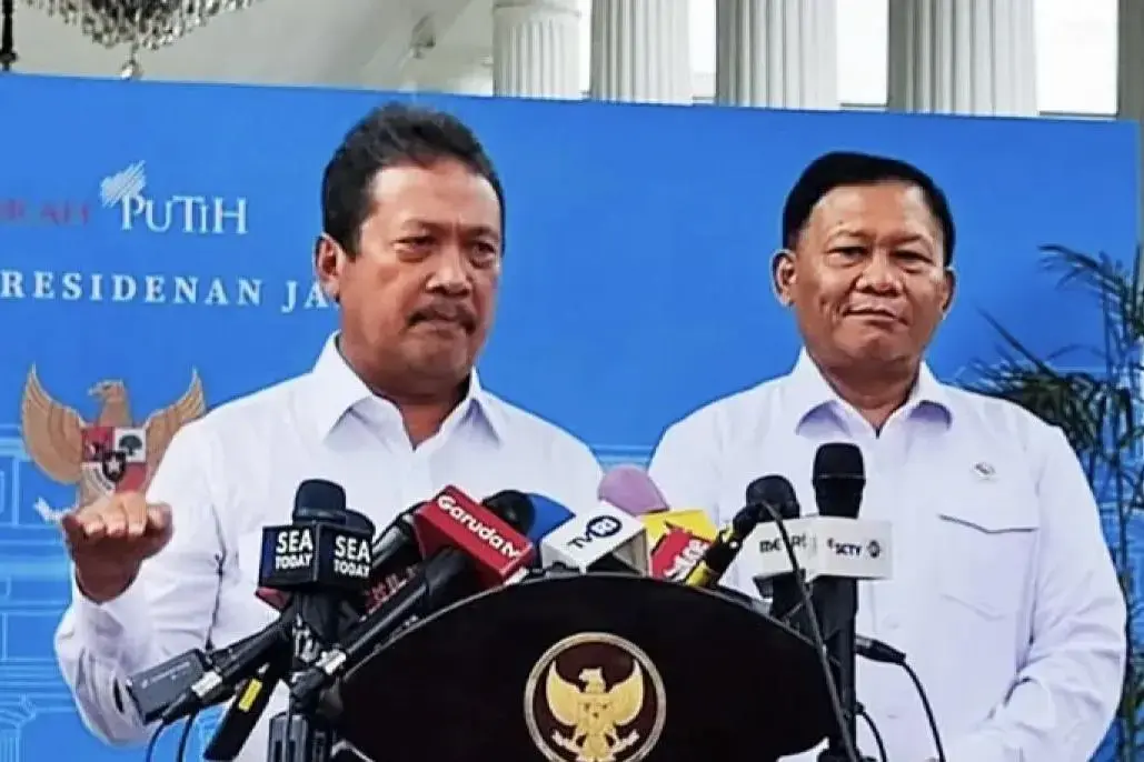 maritime-minister-questions-legitimacy-of-sea-fences-for-land-reclamation