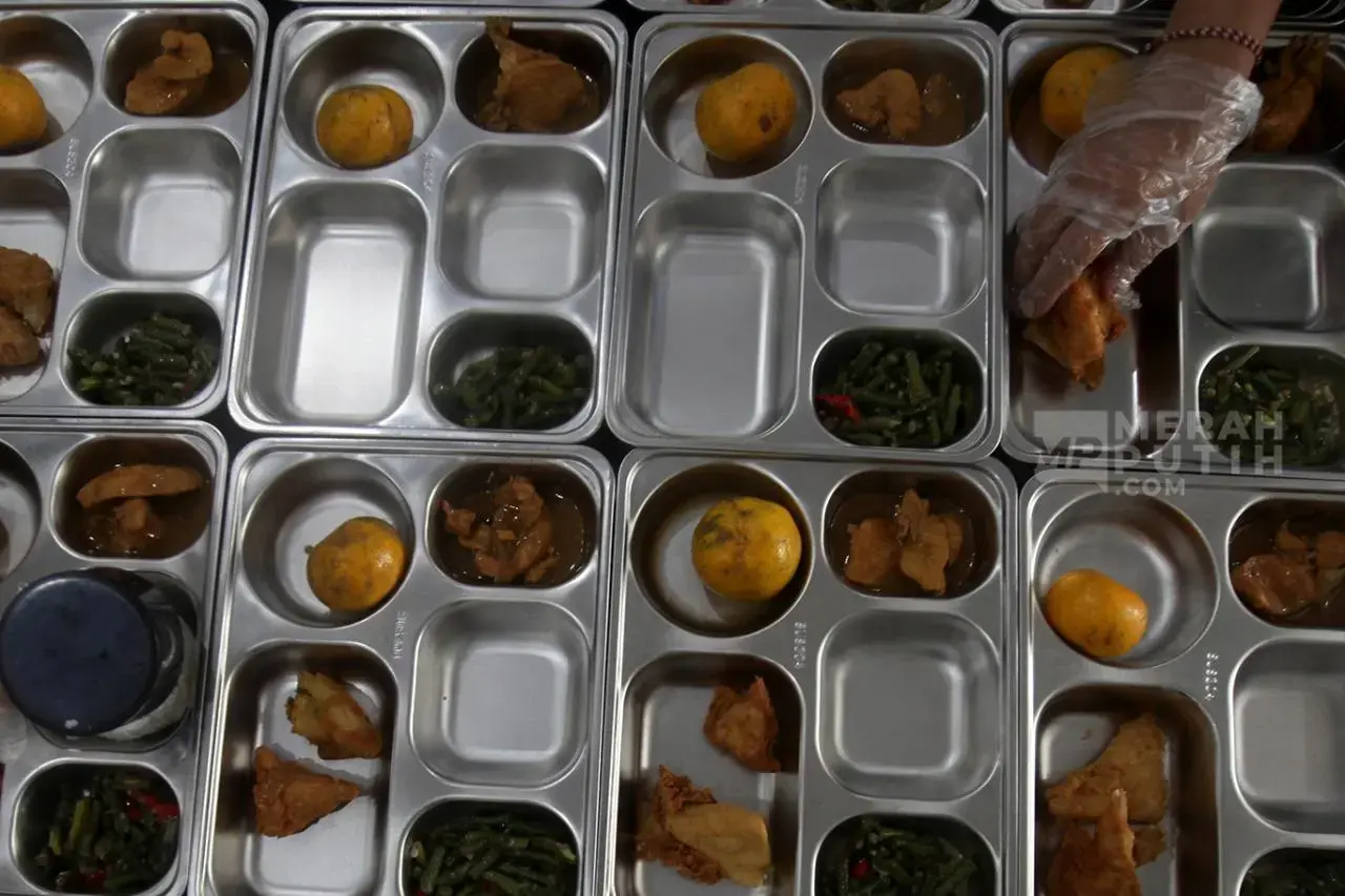 senkom-builds-mbg-kitchen-in-remote-areas-in-support-of-building-future-generation