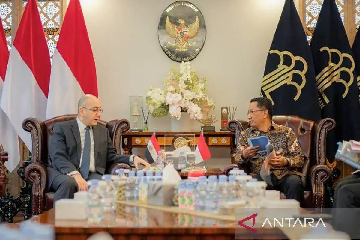 indonesian-law-minister-inivtes-egypt-to-apostille-convention