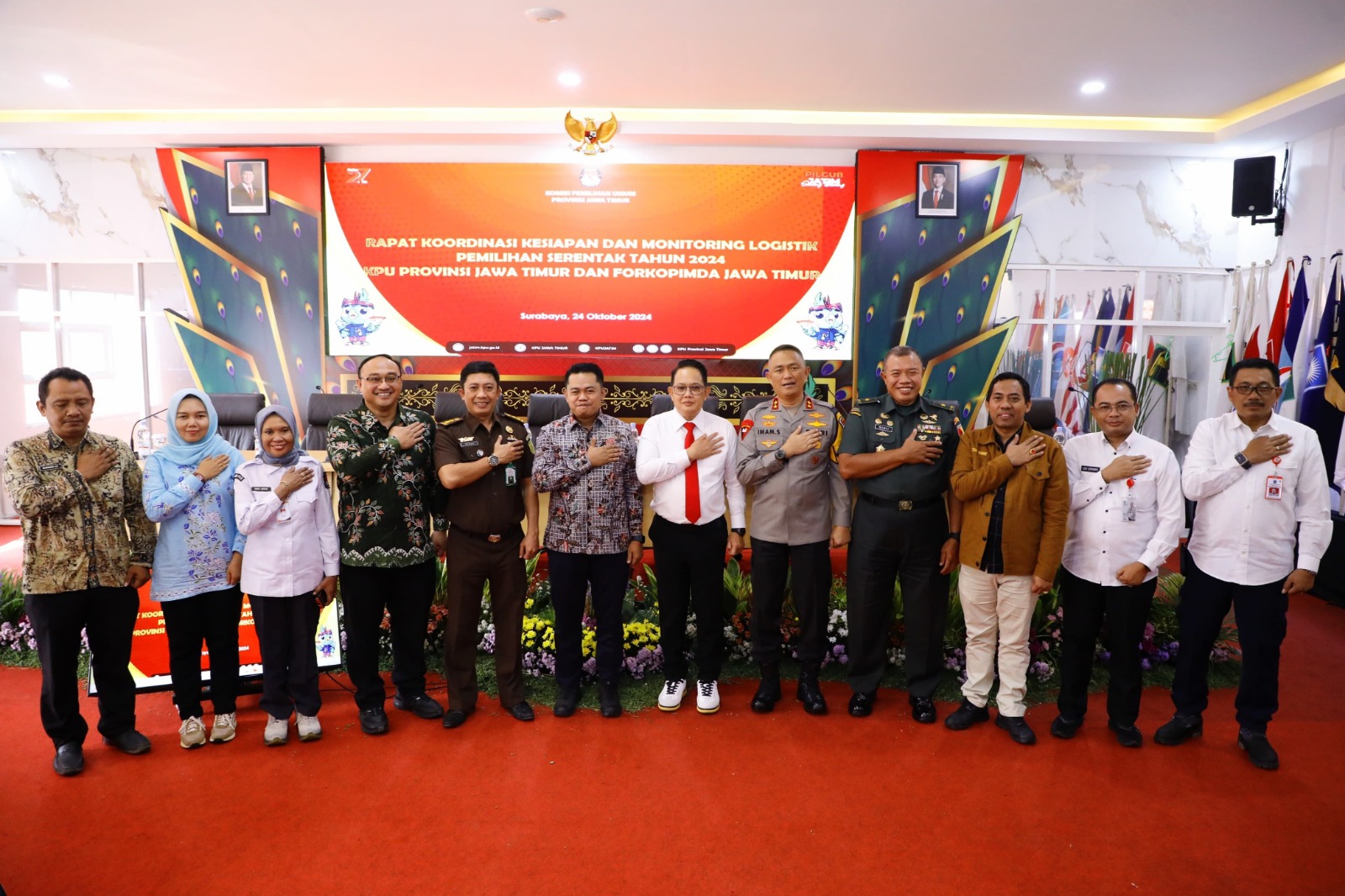 supporting-smooth-logistics-distribution-east-java-regional-police-gave-its-full-support