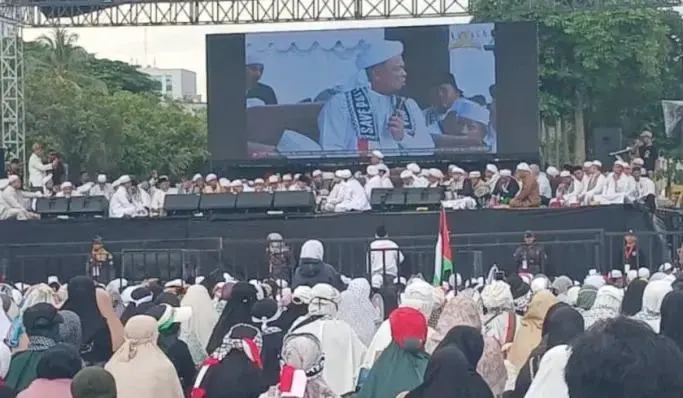 leading-the-212-movement-reunion-habib-rizieq-urges-muslim-to-stand-united