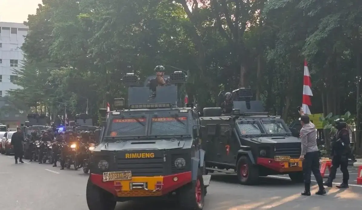 metro-jaya-police-deploys-350-officers-for-citywide-patrol-after-protests