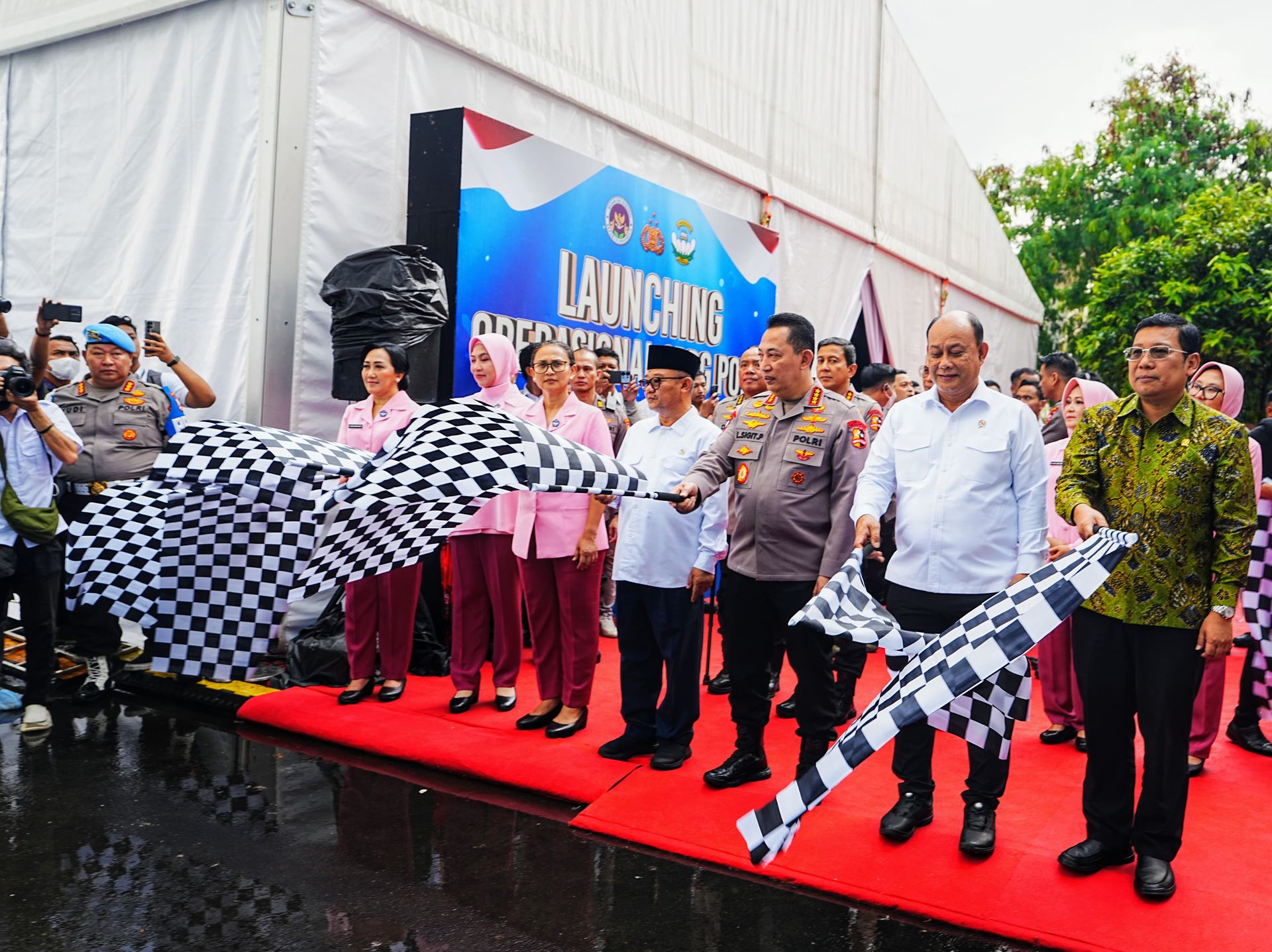 police-inaugurate-20-sppgs-to-accelerate-free-nutritious-meals-program