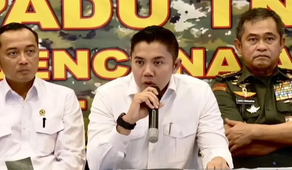 environmental-damage-intensified-sumatra-floods-and-landslides-cabinet-secretary