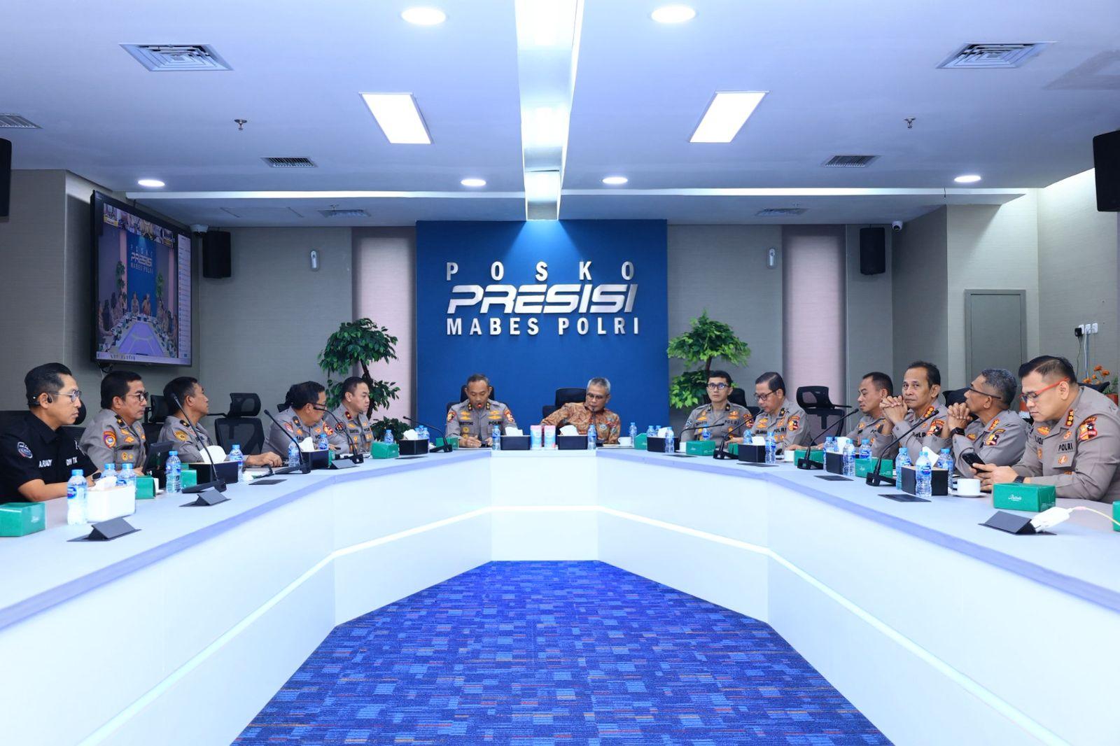 inp-held-joint-learning-forum-in-discussing-crisis-communication