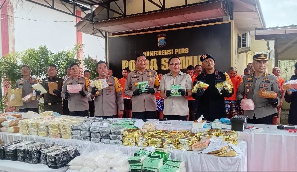 north-sumatra-police-destroy-over-200-kg-of-methamphetamine-in-crackdown