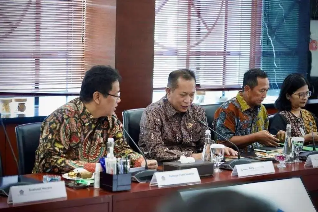 minister-ferry-to-accelerate-the-construction-of-kopdes-merah-putih