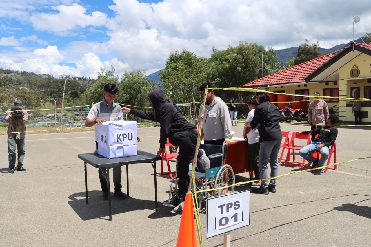 lanny-jaya-sub-regional-police-held-city-security-system-simulation-ahead-of-2024-regional-head-election