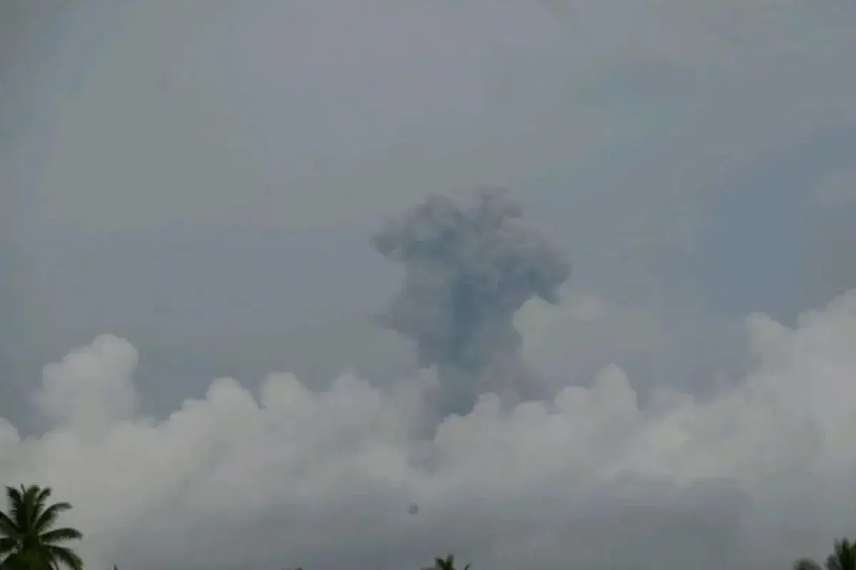 mount-ibu-in-west-halmahera-erupts-five-times