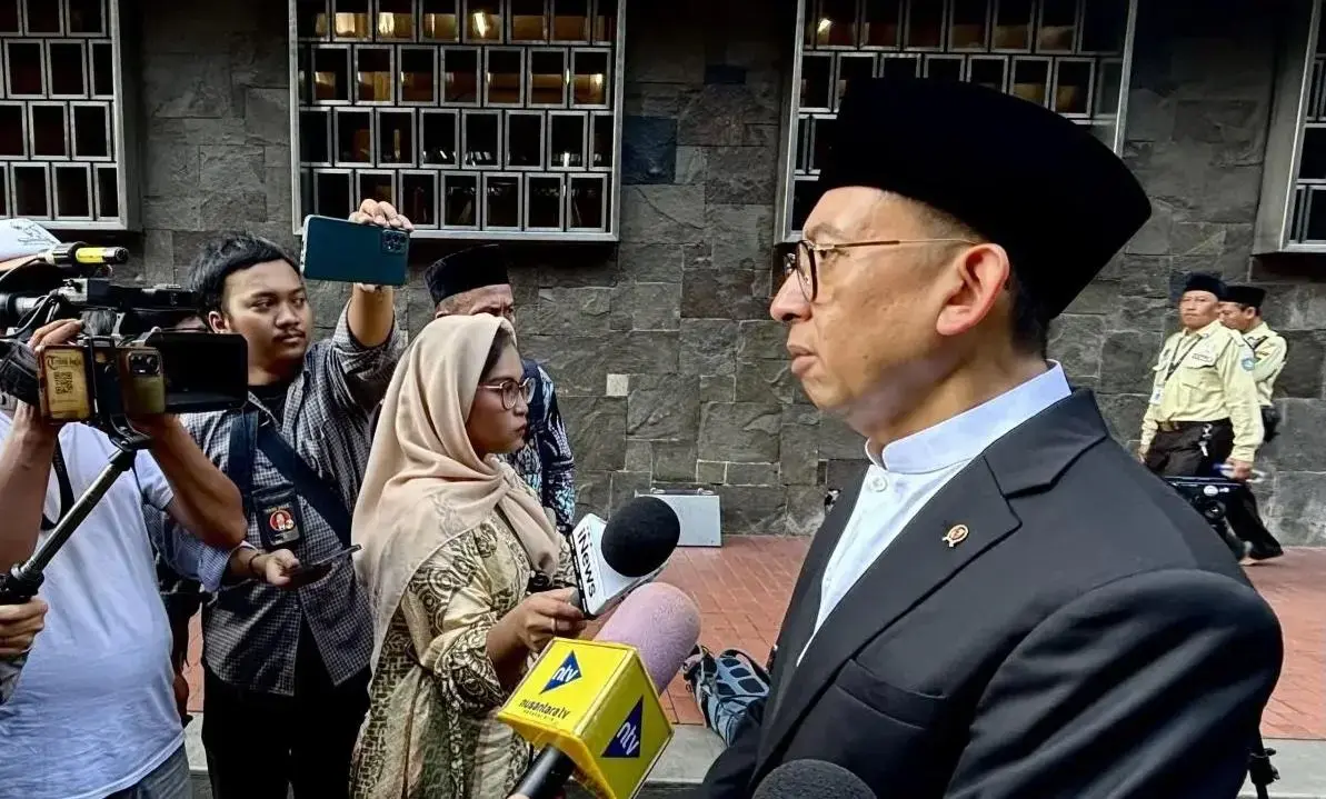 indonesias-ancient-caves-at-risk-from-mining-culture-minister