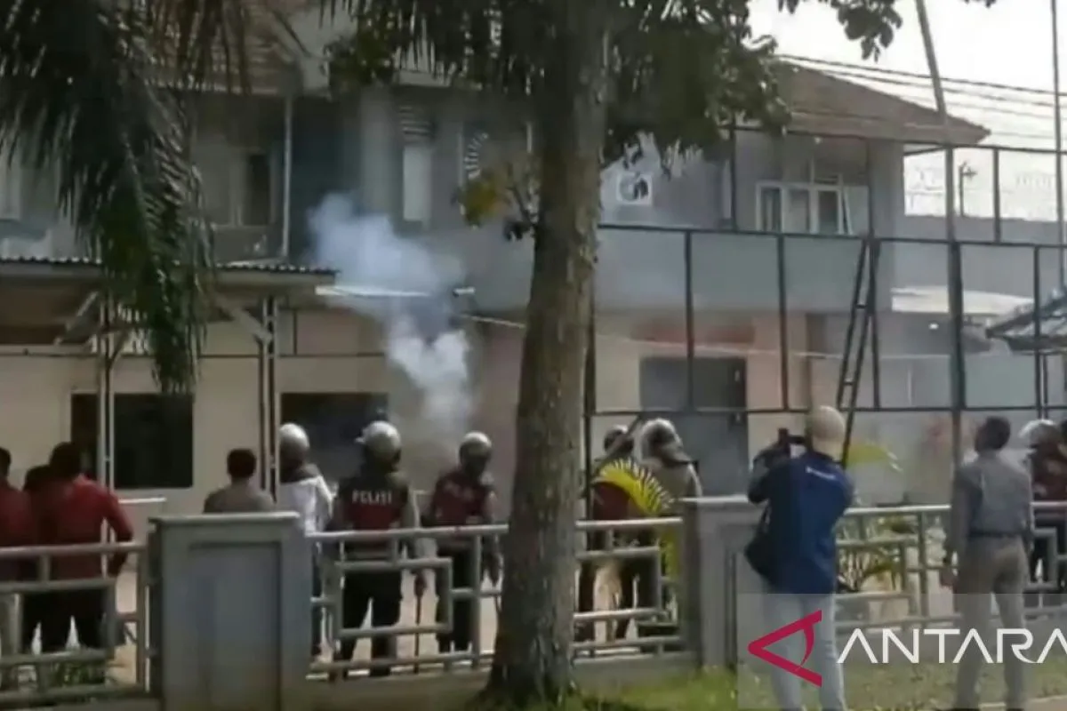 chaos-ensued-at-muara-beliti-narcotics-penitentiary-security-forces-deployed-to-control-the-situation