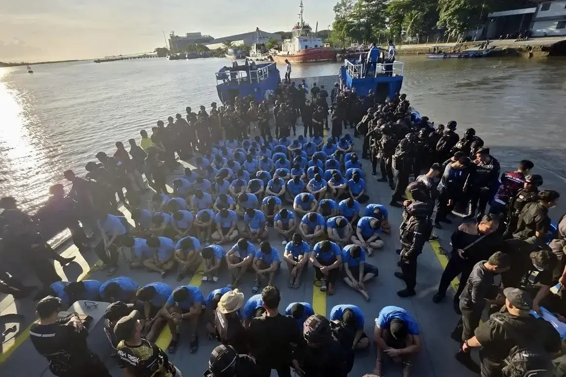 indonesia-transfers-100-high-risk-inmates-to-nusakambangan-super-max-prison