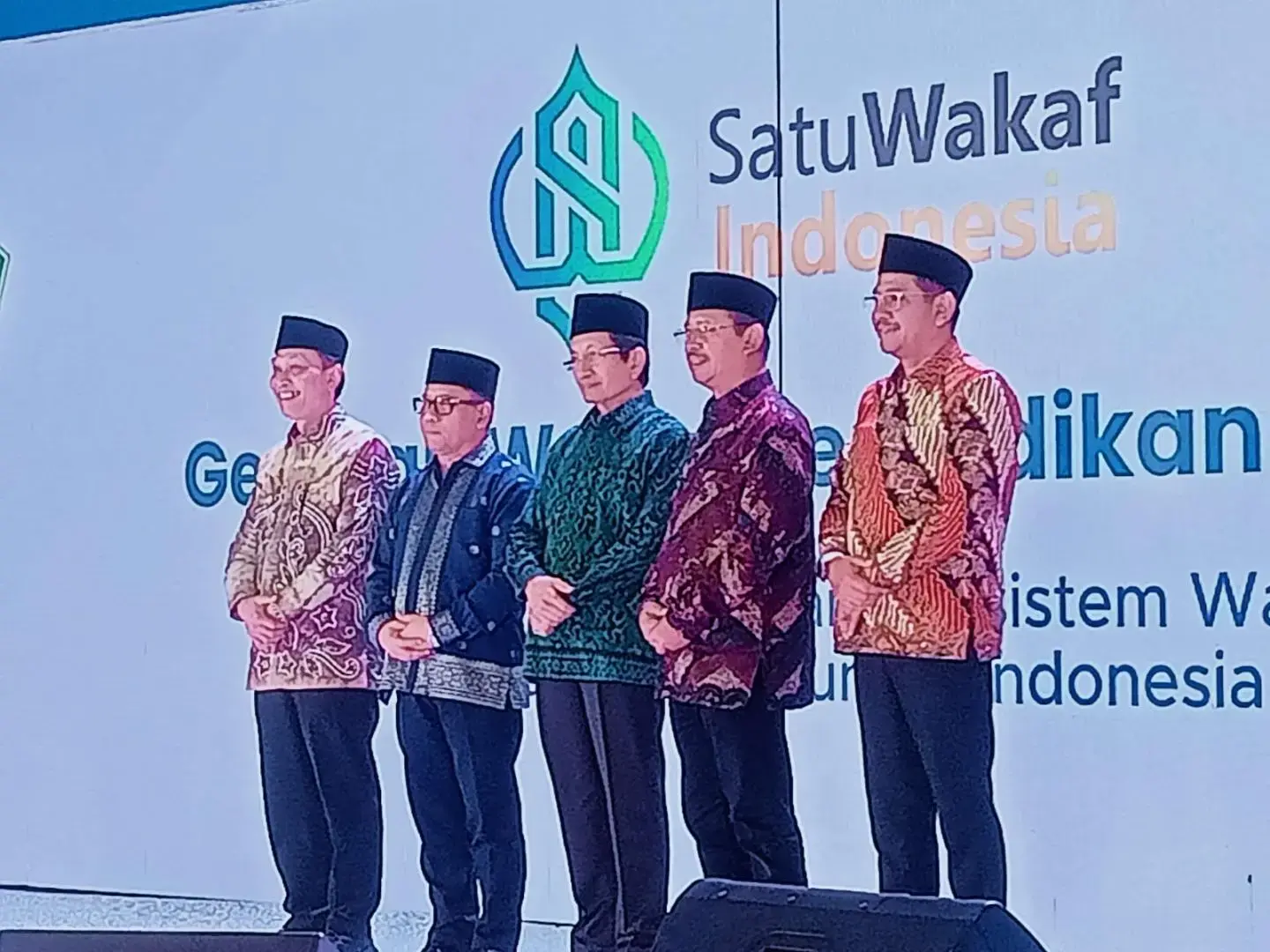 waqf-to-move-toward-a-more-productive-and-professional-direction-in-eradicating-poverty