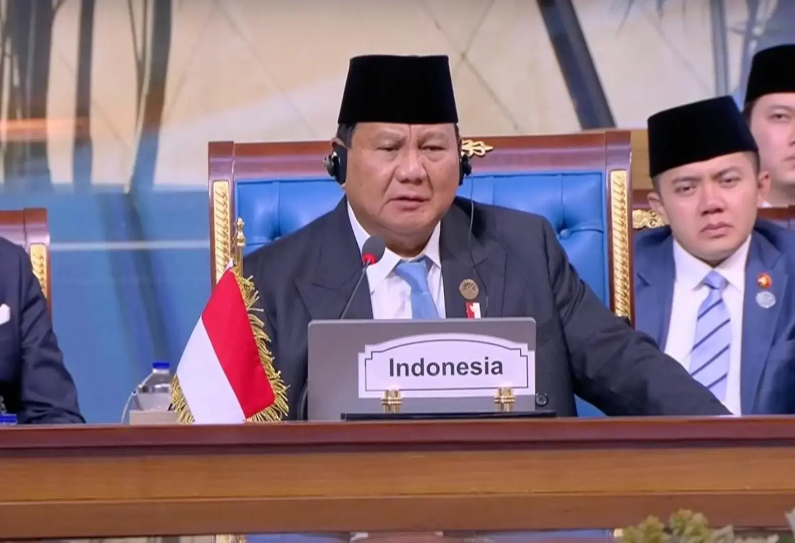 president-prabowo-calls-for-unity-and-economic-collaboration-in-the-d-8-summit