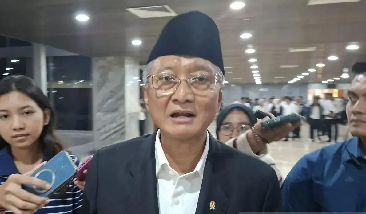 key-aceh-transport-routes-begin-functioning-after-major-floods-and-landslides-public-works-minister