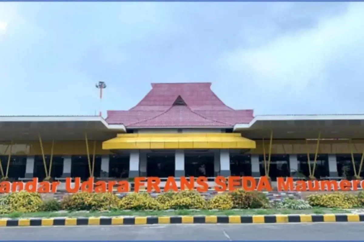 frans-seda-airport-in-maumere-closed-due-to-mount-lewotobi-eruption