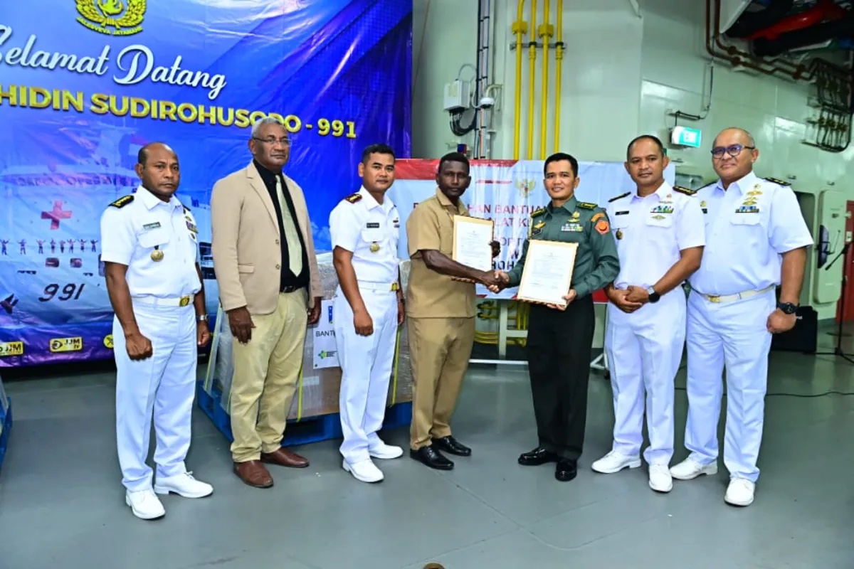 indonesias-port-visit-task-force-delivers-medical-aid-to-solomon-islands