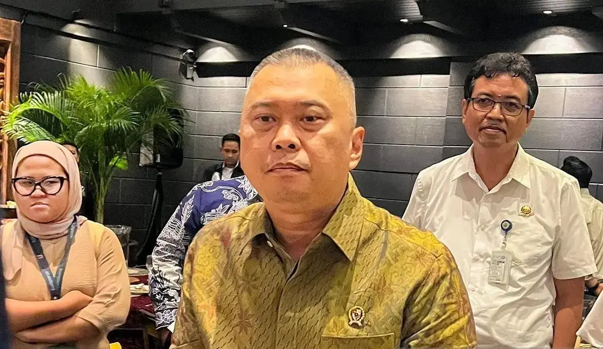 free-eid-homecoming-travel-continues-despite-budget-cuts-transportation-minister