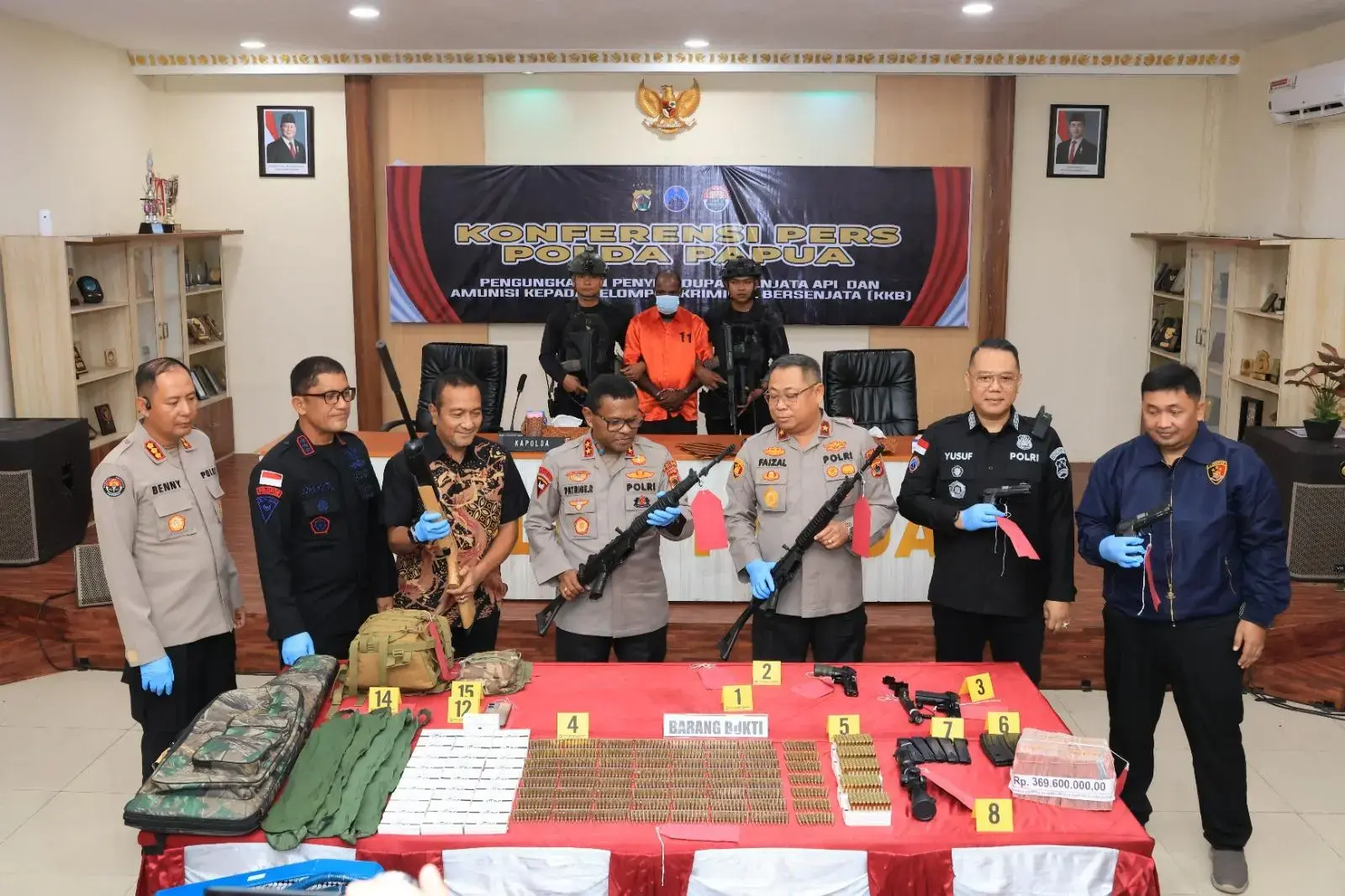 damai-cartenz-task-force-foil-arms-smuggling-to-kkb-in-papua