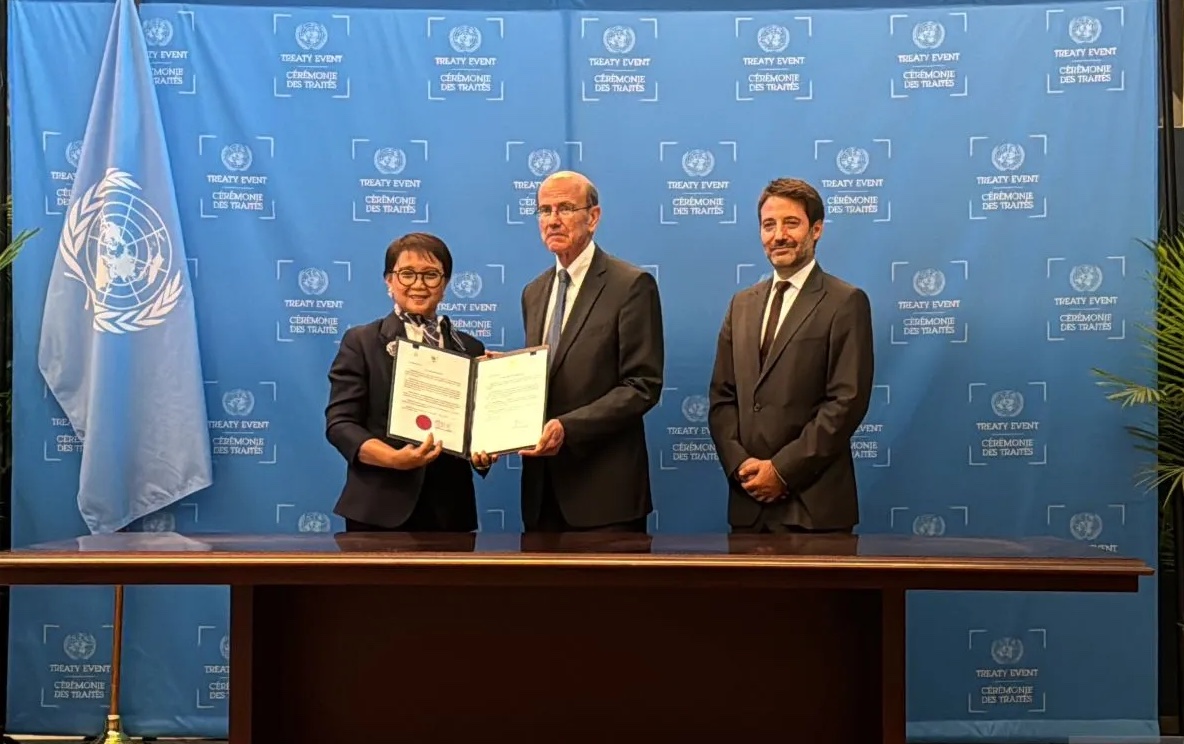 indonesia-joins-global-nuclear-weapons-ban