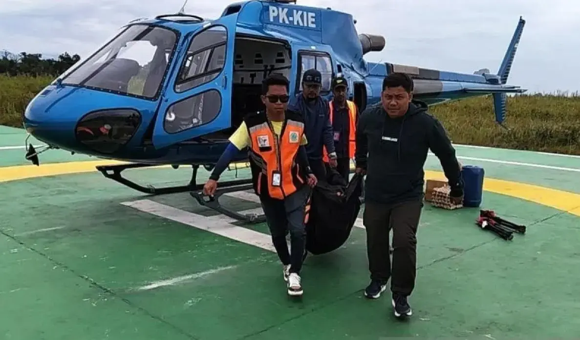 two-hikers-die-on-carstensz-pyramid-13-others-rescued