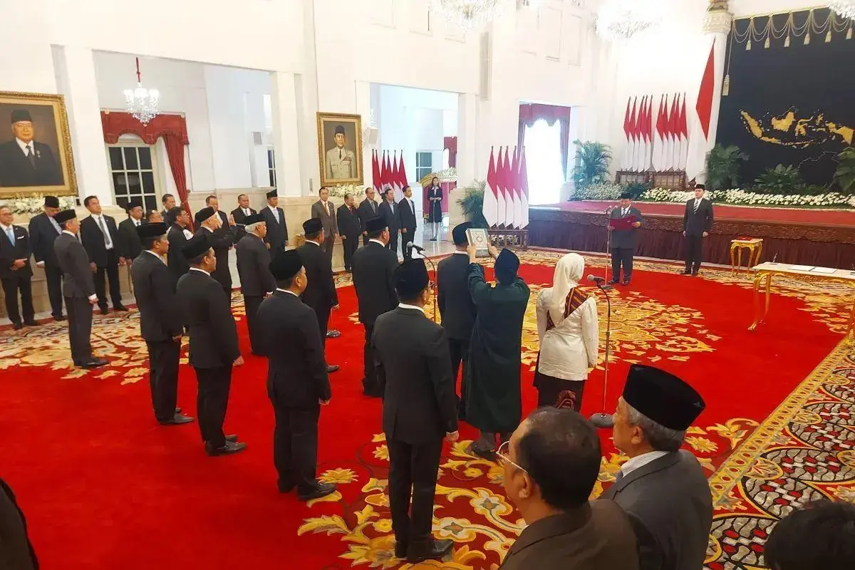 prabowo-inaugurates-new-seven-officials-of-national-police-commission