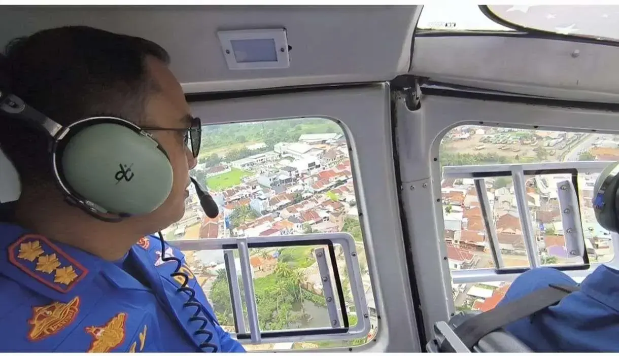 lampung-regional-police-monitors-public-activities-at-top-tourist-destinations